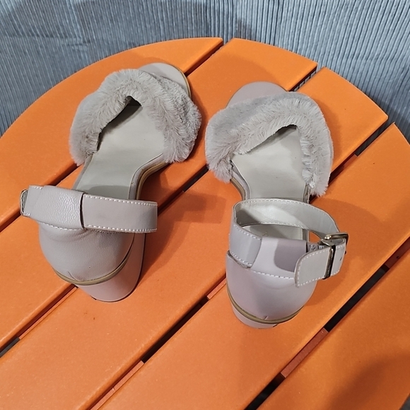 Seychelles Women Leather Faux Fur Block Heel Ankle Strap Sandal Size 10 Flawed - Picture 5 of 12